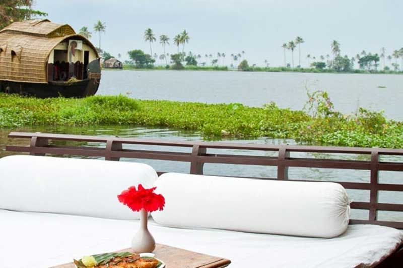 MUNNAR ALLEPPEY HONEYMOON PACKAGES